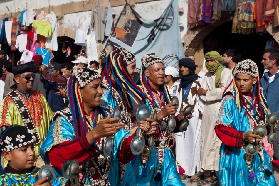 Moroccan People: How to Welcome & Guide Tourists in Morocco