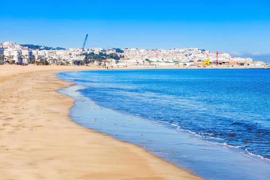 Playas Tanger: Guía para Disfrutar del Sol y Mar en Marruecos