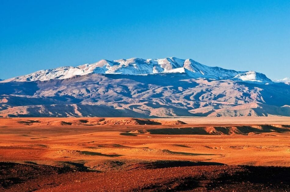 Atlas Marruecos : Guía para Explorar Montañas y Pueblos