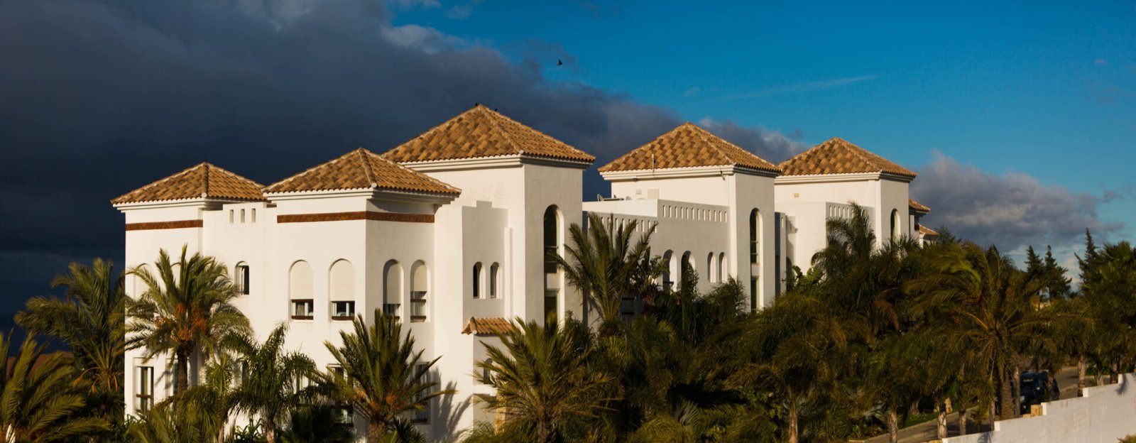 Hotel appartement Tanger – Luxe & Sérénité au Mnar Castle
