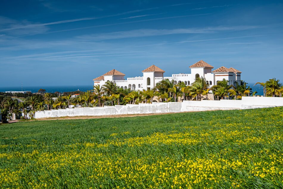 Hotels Pas Chers au Maroc – Mnar Castle Tanger, Luxe Abordable